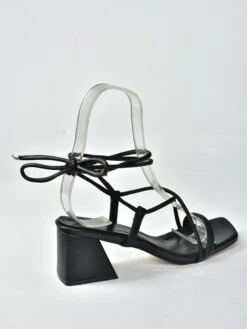 Fox Sandaletten In Schwarz -Sandalen Verkauf fox sandaletten in schwarz 2